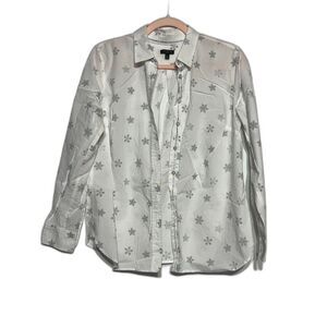 Talbots Perfect Shirt Womens MP White Silver Snowflake Cotton Holiday Petite